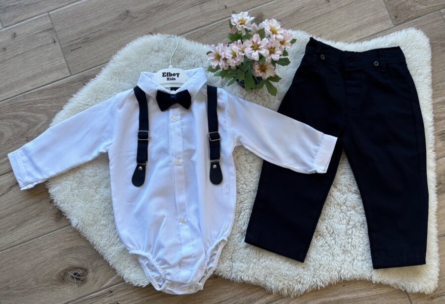 Plavo odijelo s tregerima